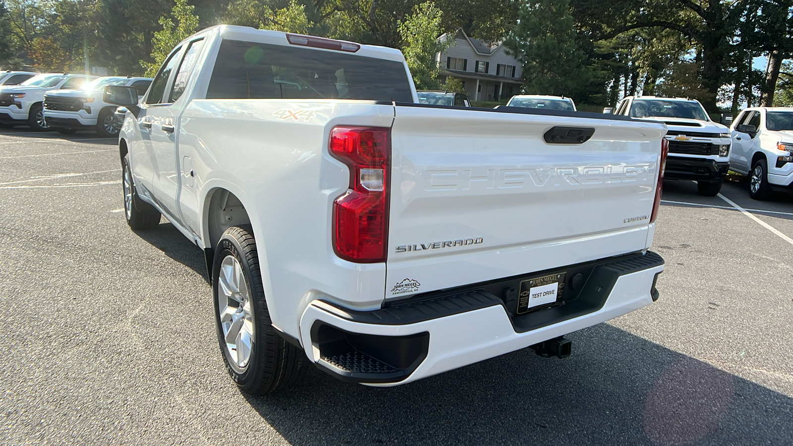 2025 Chevrolet Silverado 1500 Custom 8