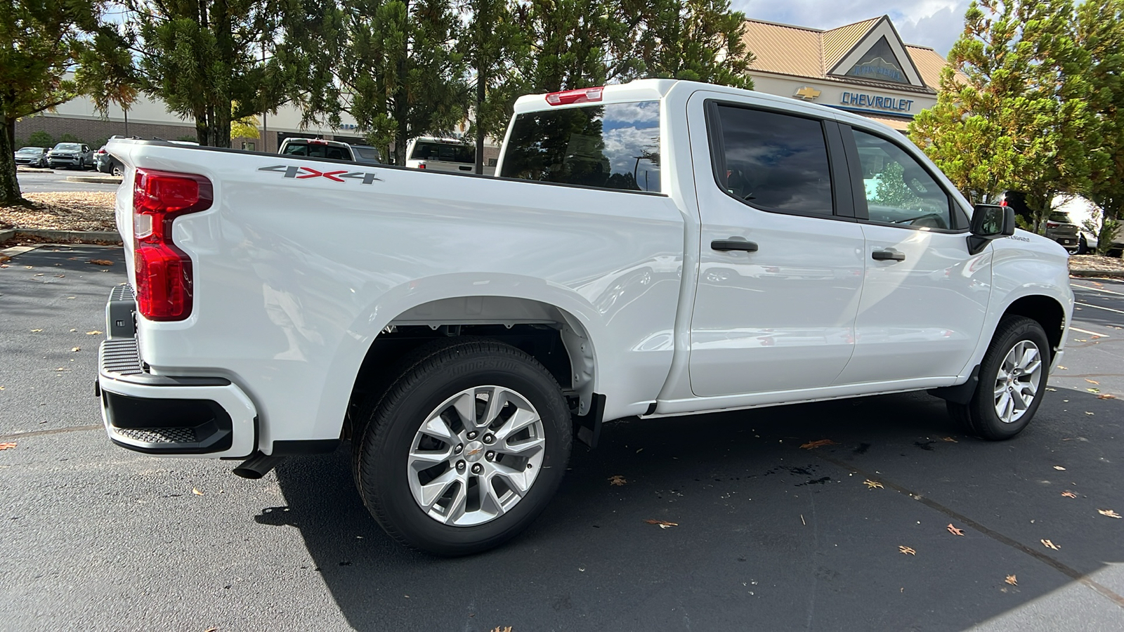 2025 Chevrolet Silverado 1500 Custom 6