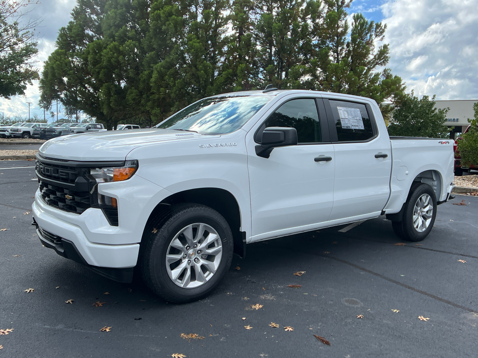 2025 Chevrolet Silverado 1500 Custom 1