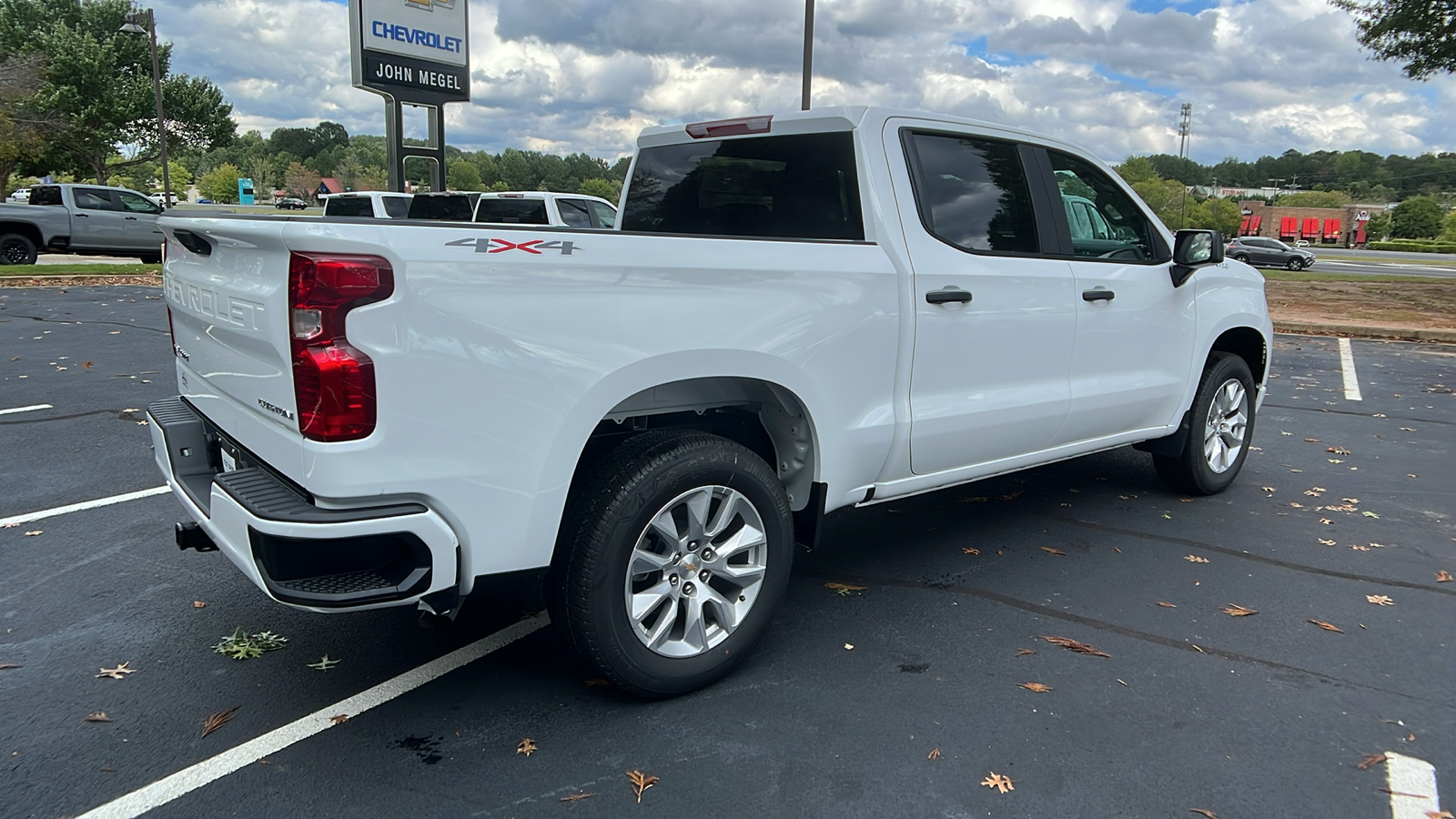 2025 Chevrolet Silverado 1500 Custom 6