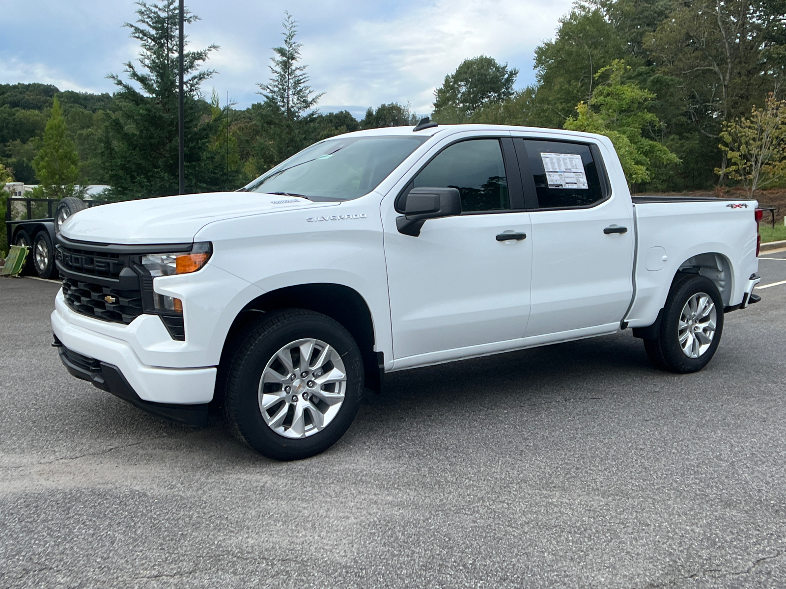 2025 Chevrolet Silverado 1500 Custom 1