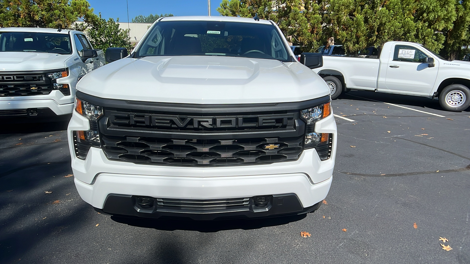 2025 Chevrolet Silverado 1500 Custom 3