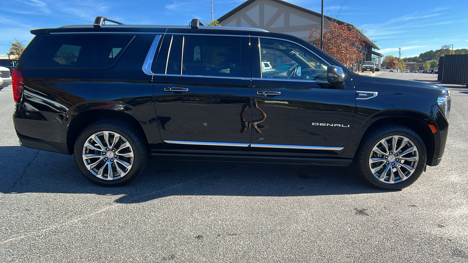 2021 GMC Yukon XL Denali 5