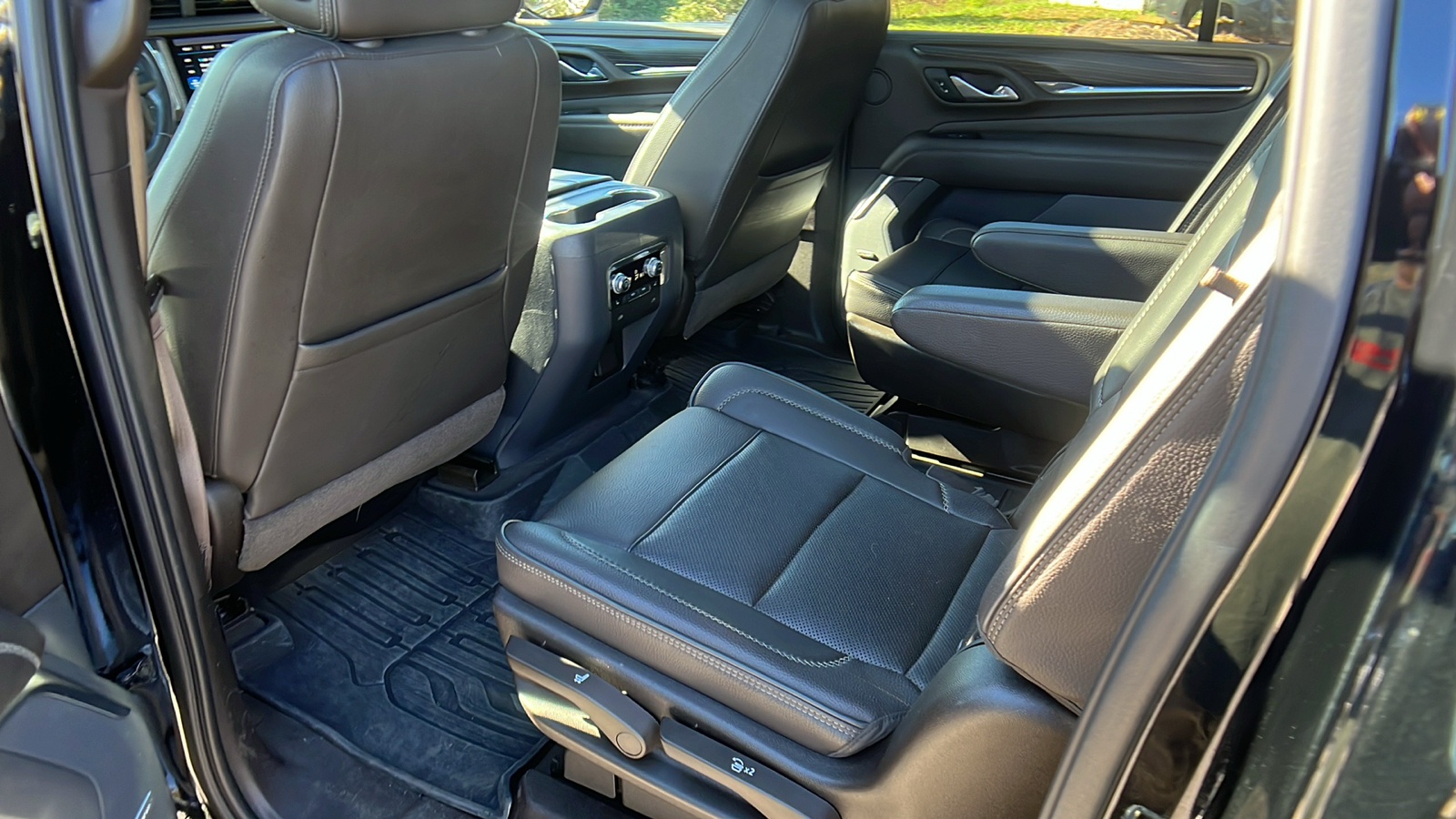 2021 GMC Yukon XL Denali 21