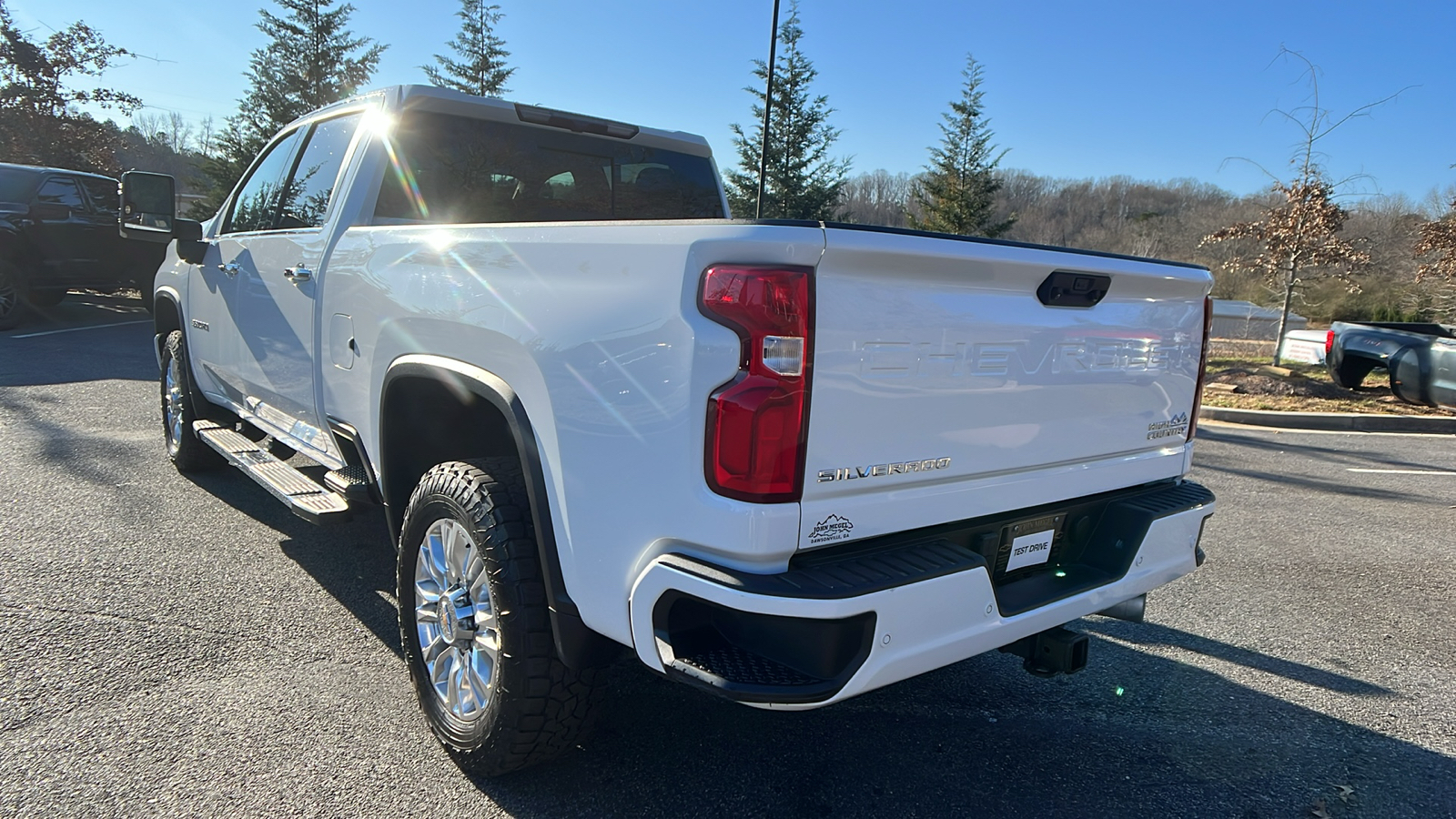 2022 Chevrolet Silverado 3500HD High Country 8