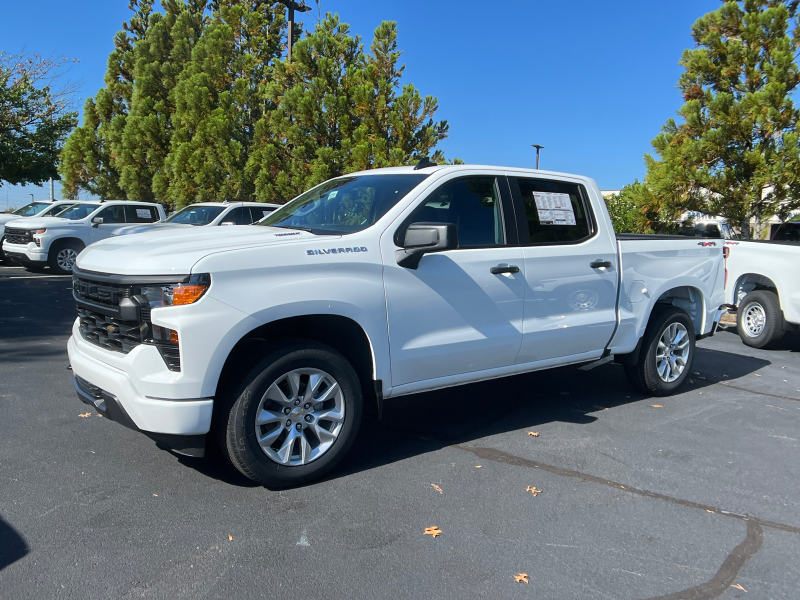 2025 Chevrolet Silverado 1500 Custom 1