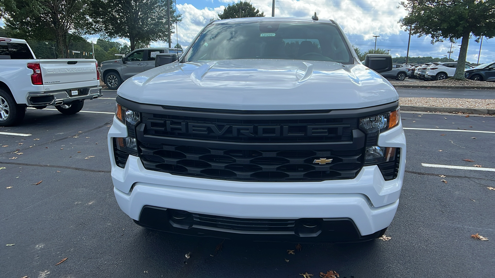 2025 Chevrolet Silverado 1500 Custom 3