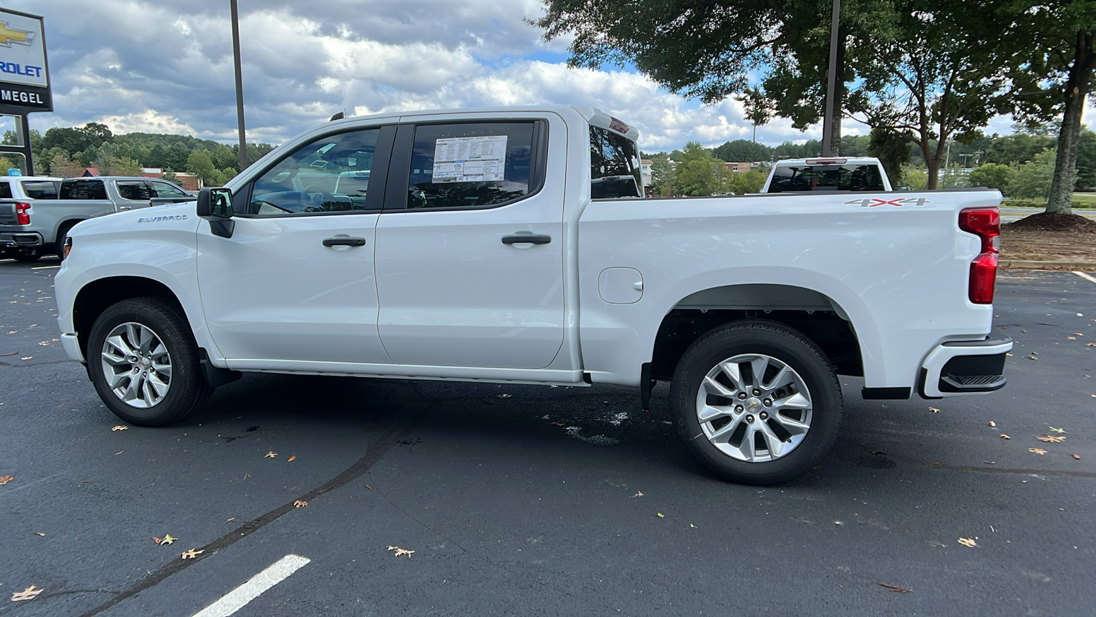 2025 Chevrolet Silverado 1500 Custom 9