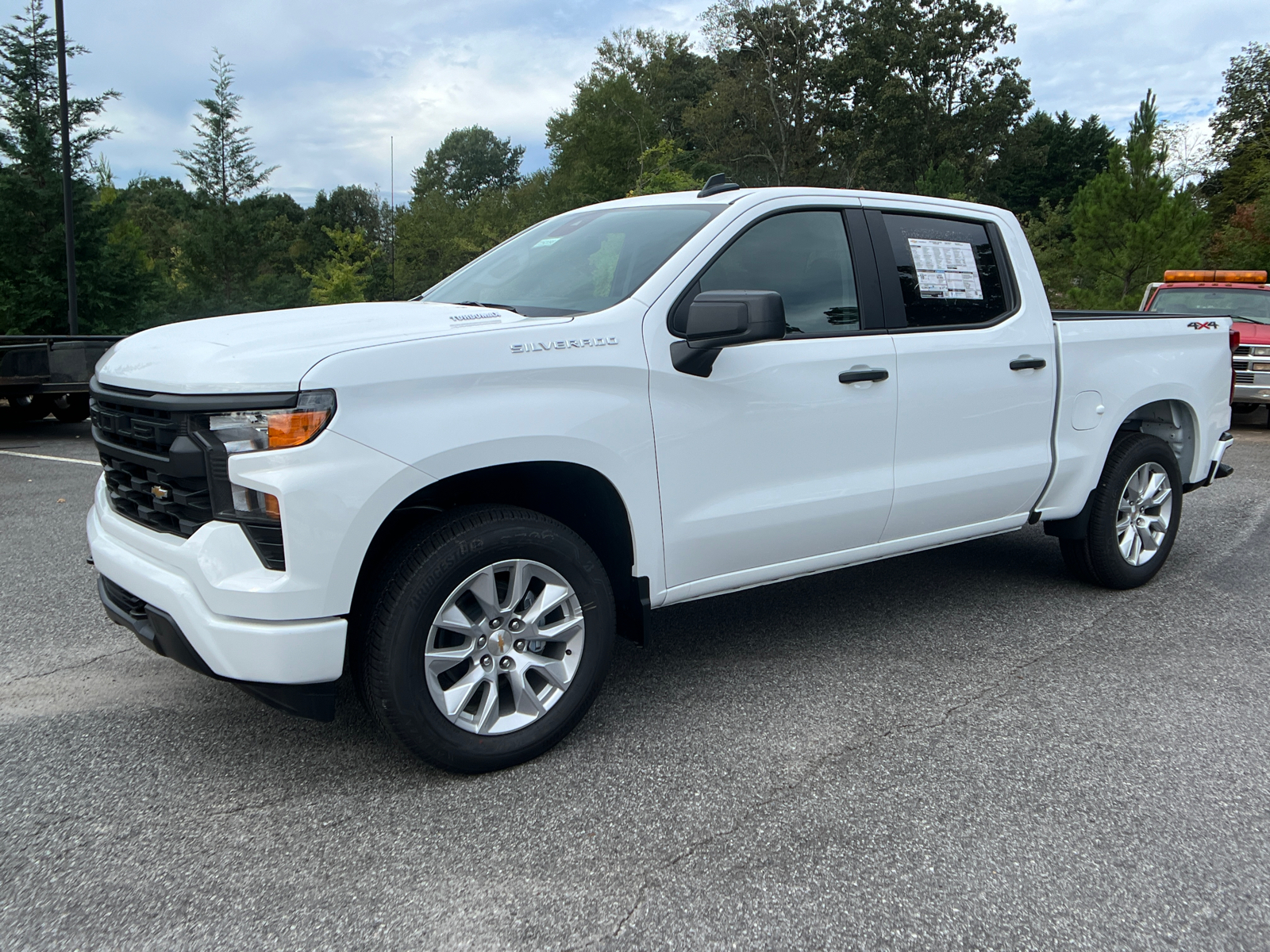 2025 Chevrolet Silverado 1500 Custom 1