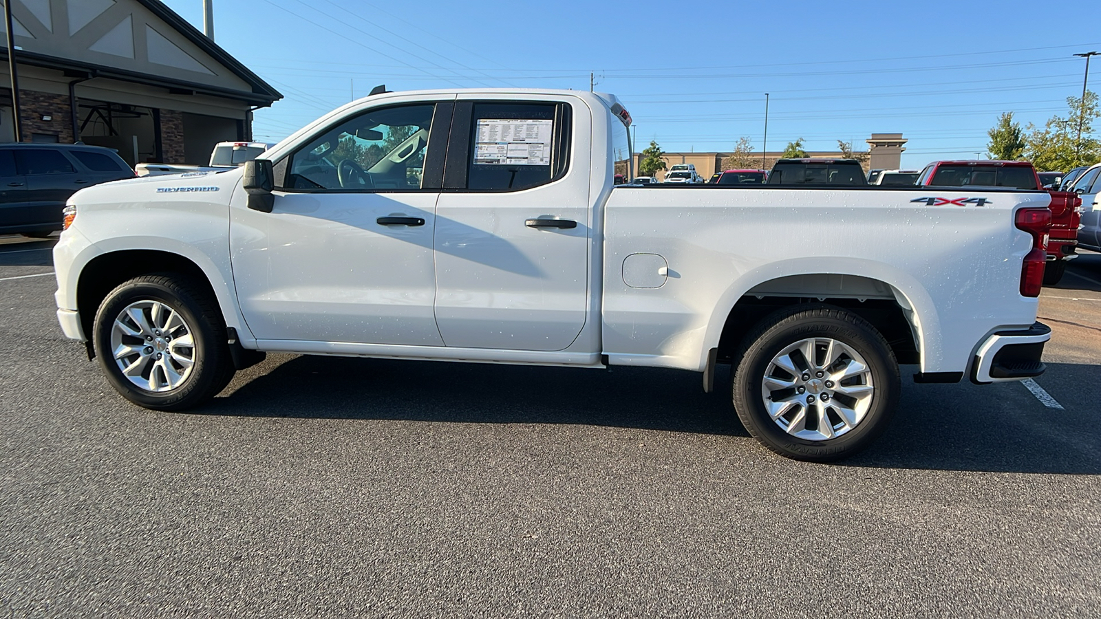 2025 Chevrolet Silverado 1500 Custom 9