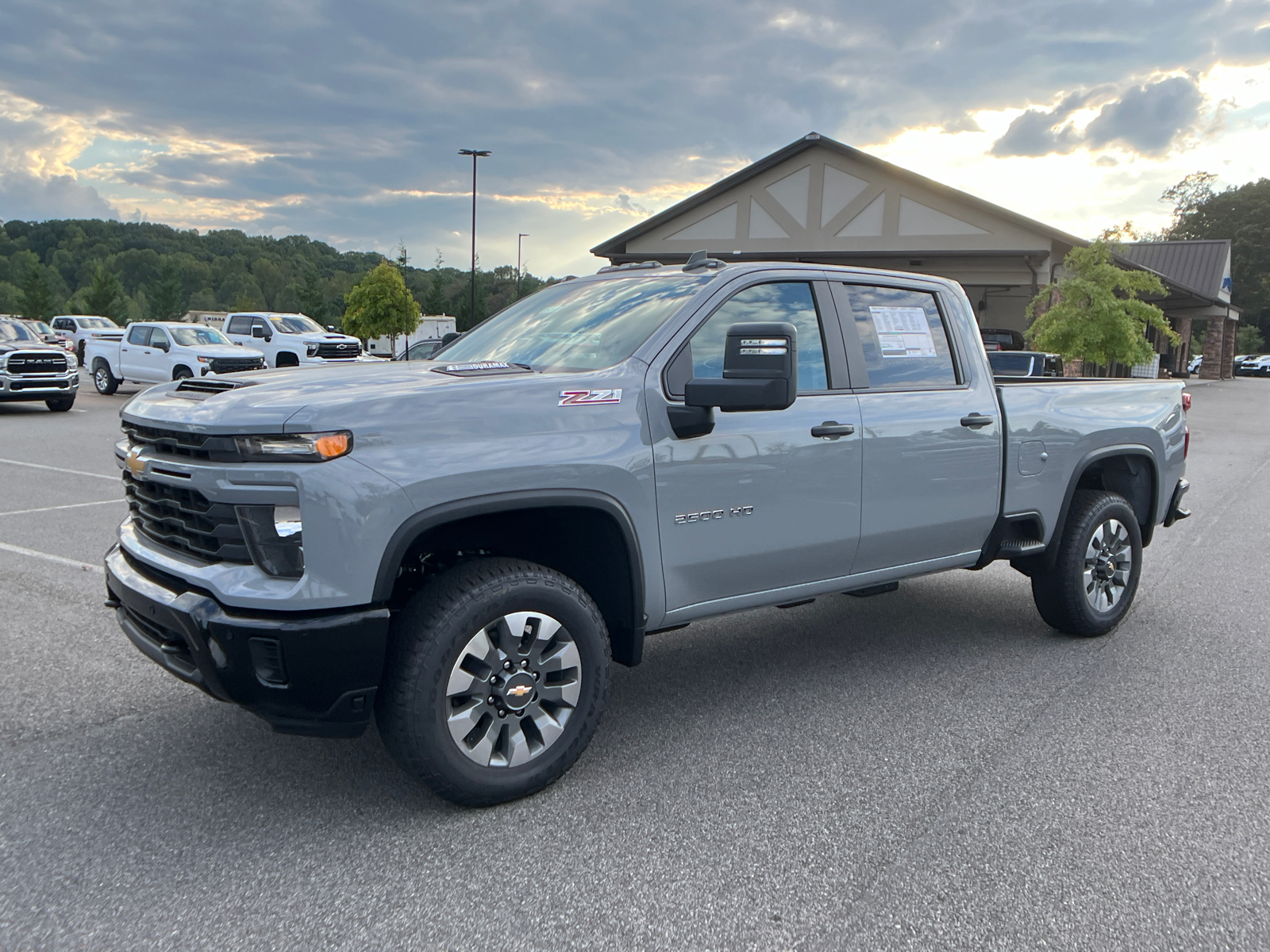 2025 Chevrolet Silverado 2500HD Custom 1