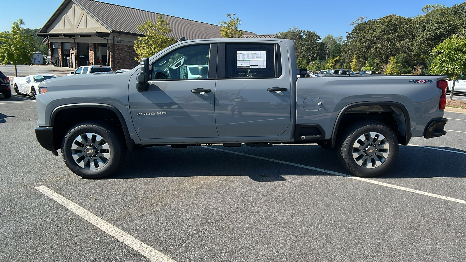 2025 Chevrolet Silverado 2500HD Custom 8