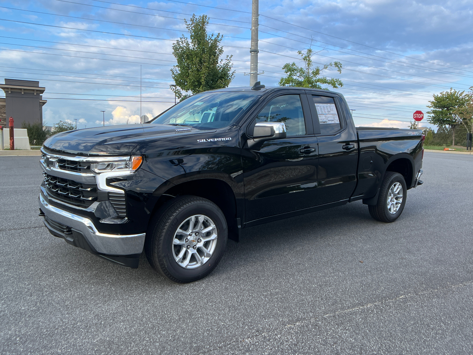 2025 Chevrolet Silverado 1500 LT 1