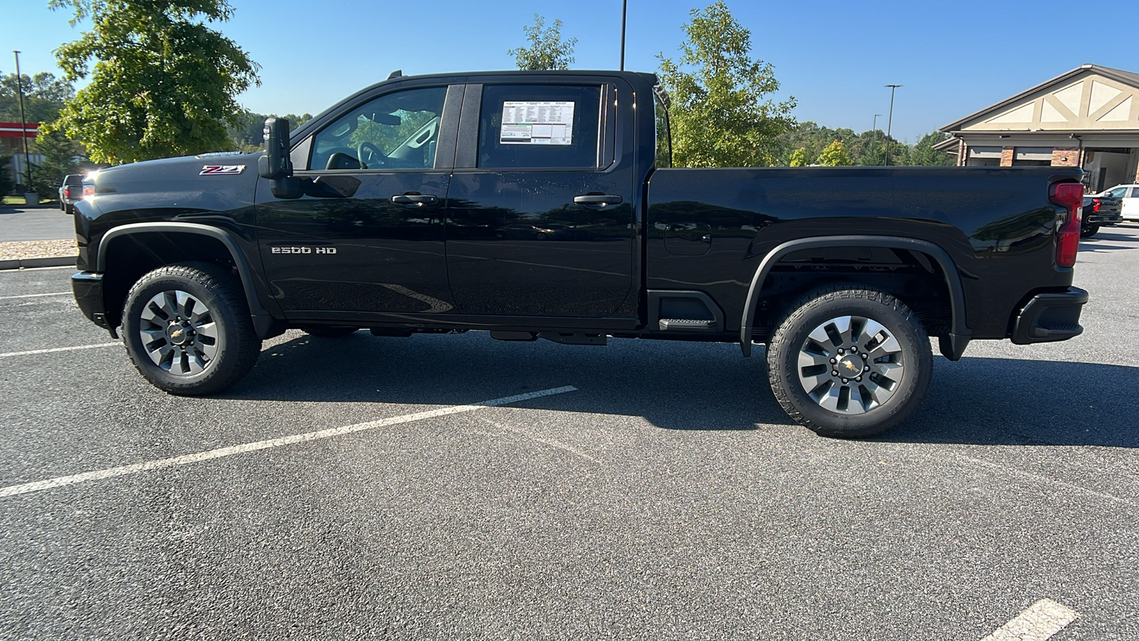 2025 Chevrolet Silverado 2500HD Custom 8