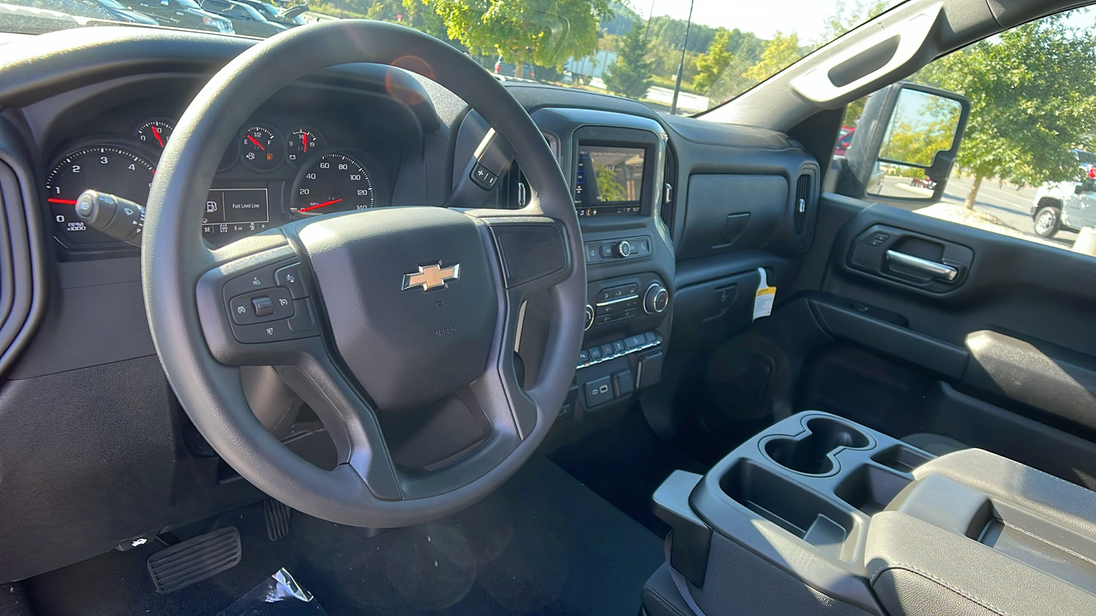 2025 Chevrolet Silverado 2500HD Custom 15