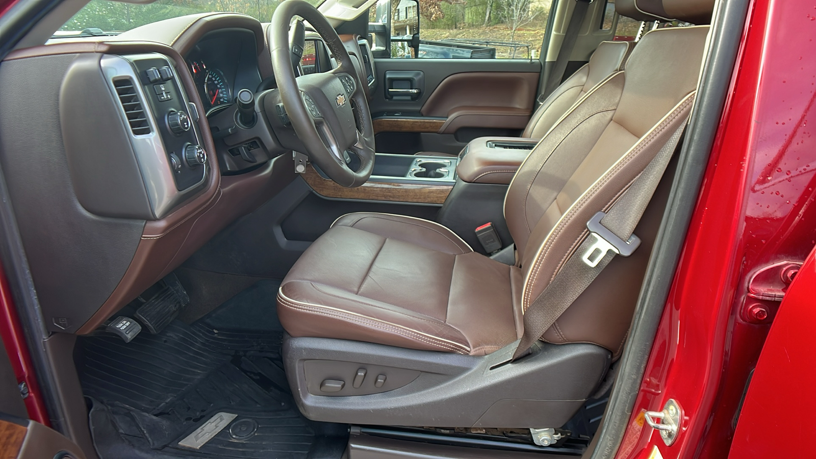 2019 Chevrolet Silverado 2500HD High Country 13