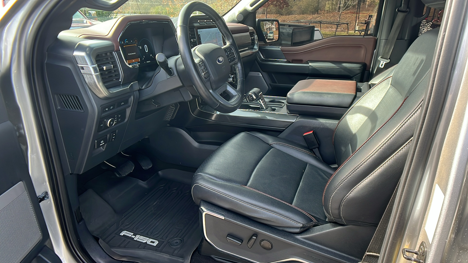 2022 Ford F-150 Lariat 13