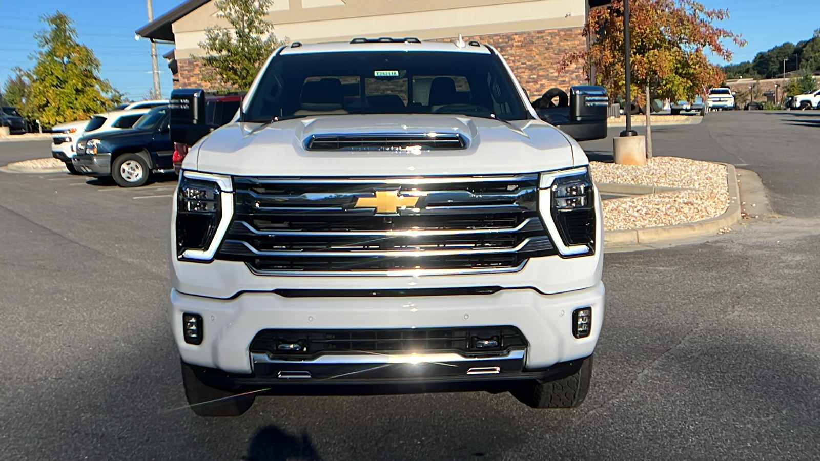 2025 Chevrolet Silverado 3500HD High Country 2