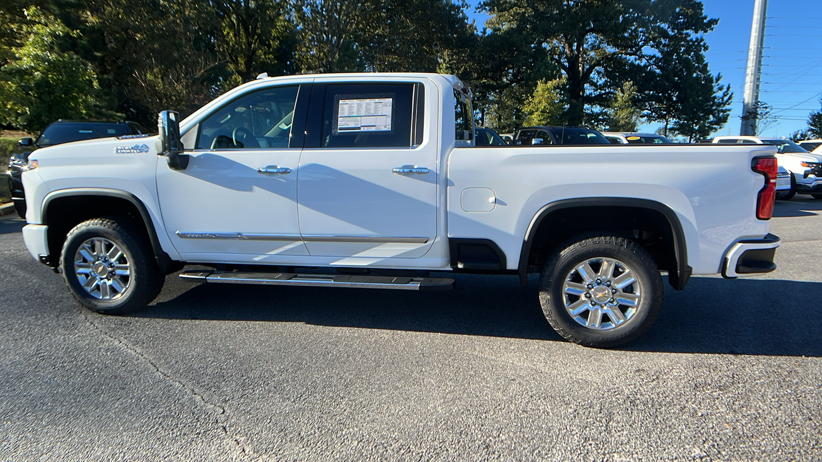 2025 Chevrolet Silverado 3500HD High Country 8