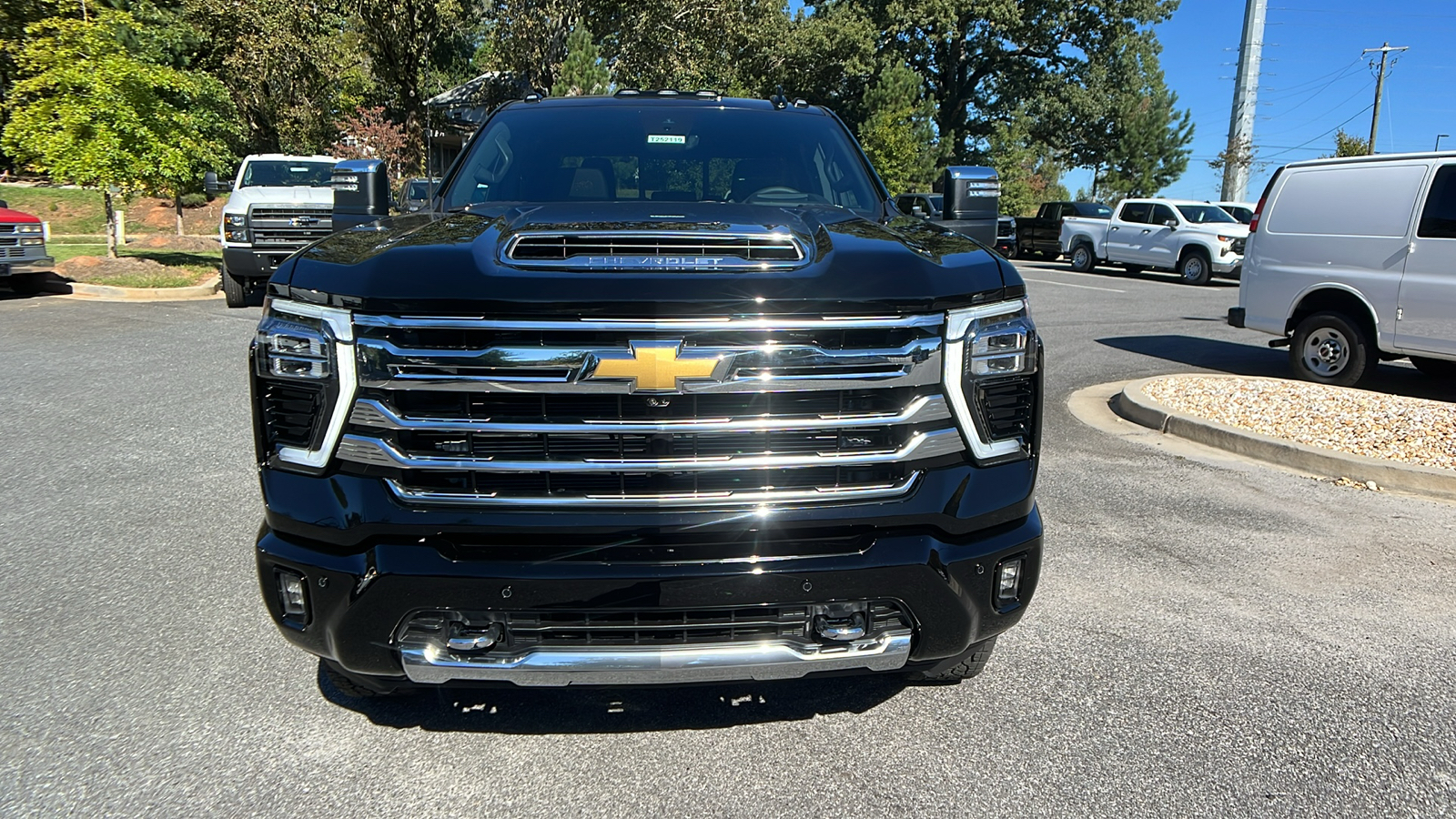 2025 Chevrolet Silverado 3500HD High Country 2