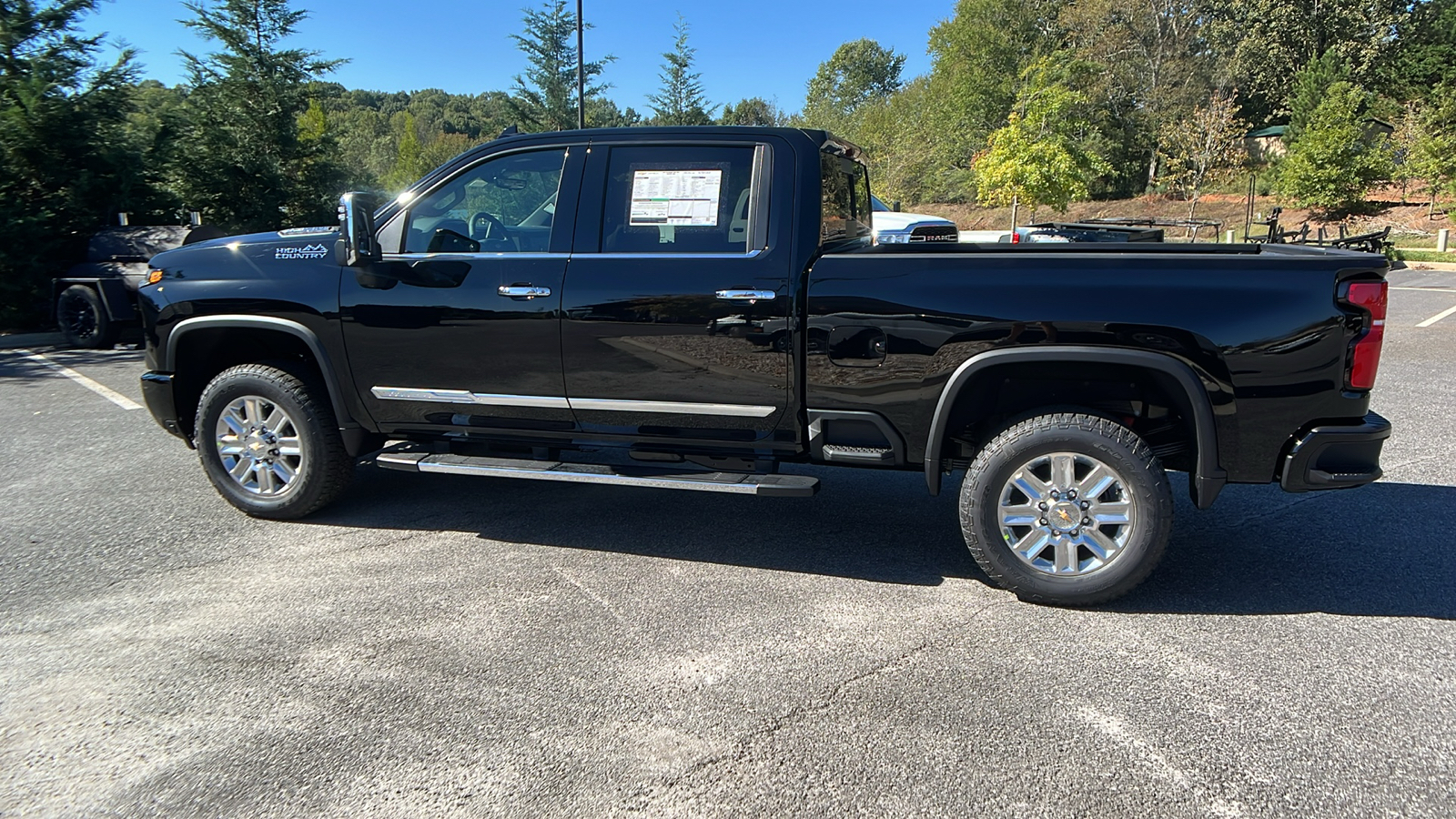 2025 Chevrolet Silverado 3500HD High Country 8