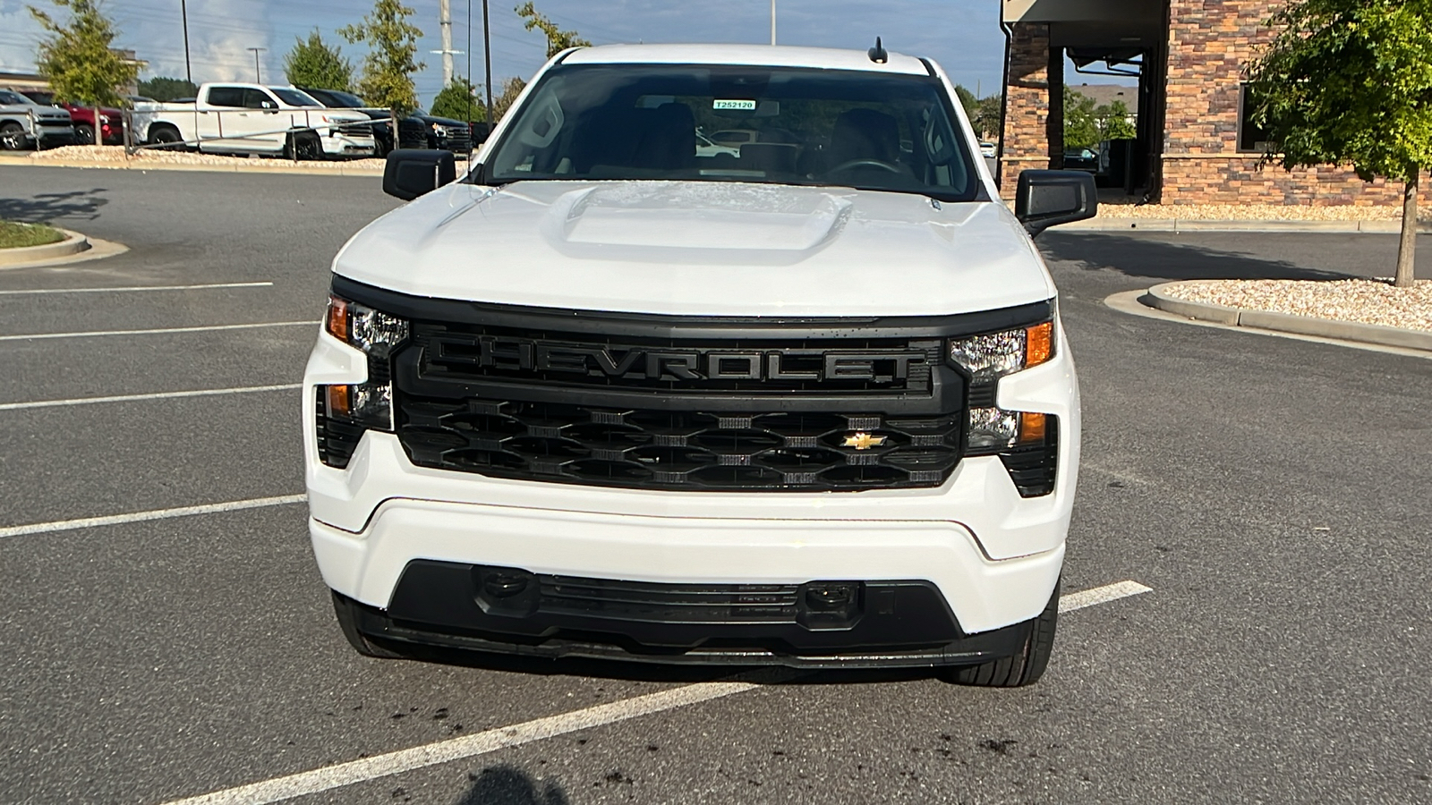 2025 Chevrolet Silverado 1500 Custom 3