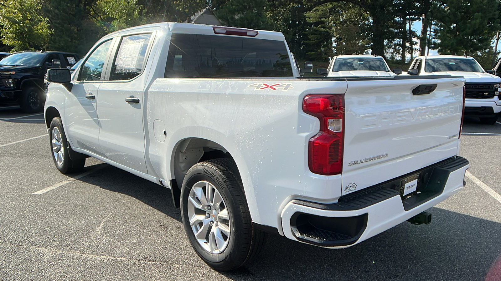 2025 Chevrolet Silverado 1500 Custom 8