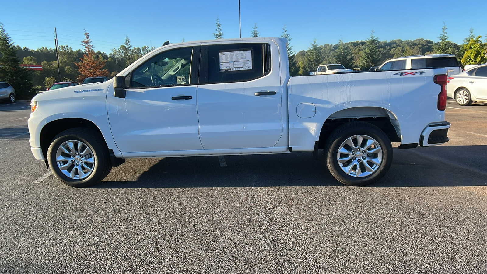 2025 Chevrolet Silverado 1500 Custom 9