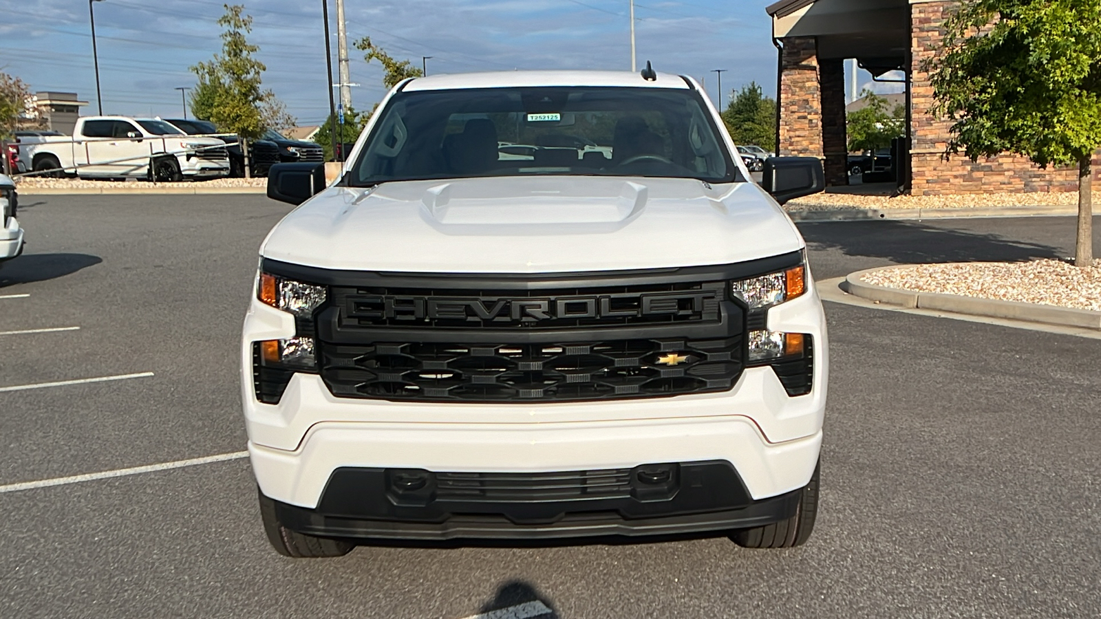 2025 Chevrolet Silverado 1500 Custom 3