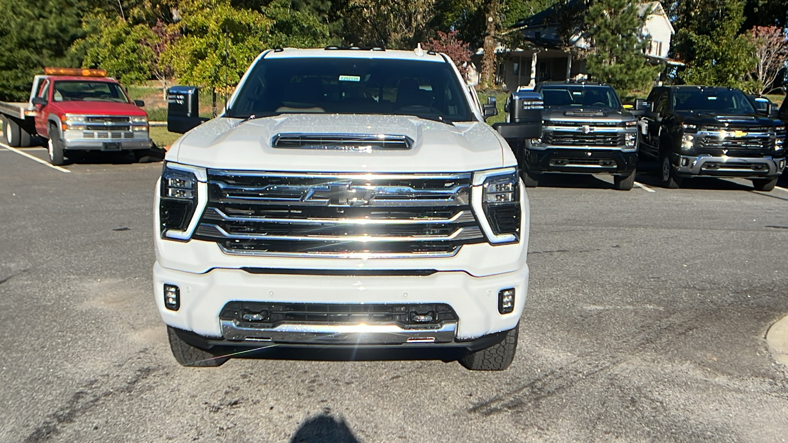 2025 Chevrolet Silverado 3500HD High Country 2