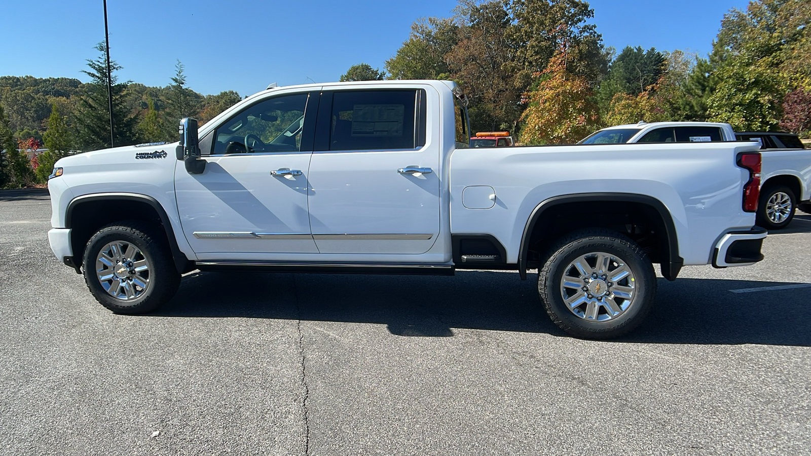 2025 Chevrolet Silverado 3500HD High Country 8