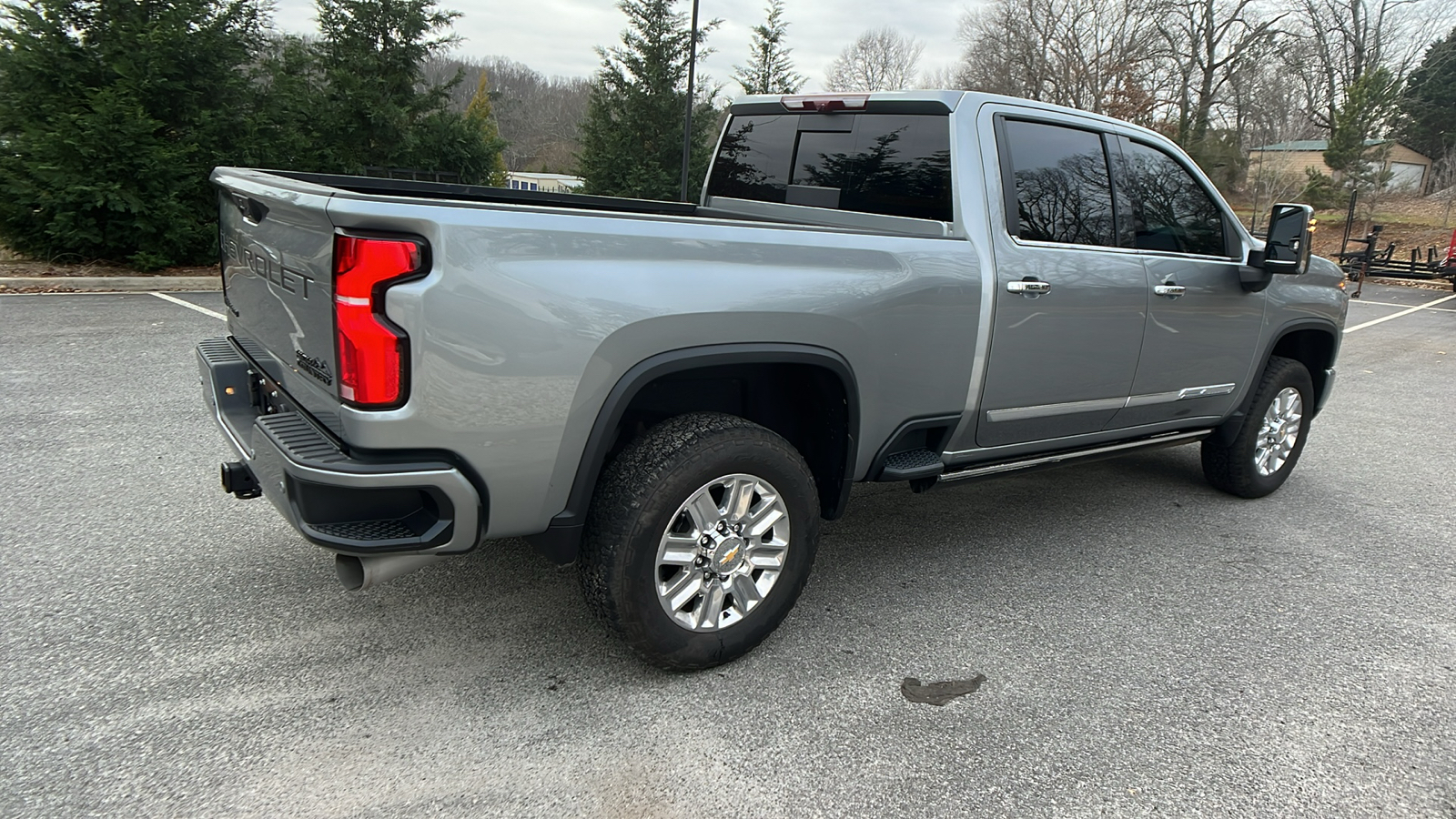 2024 Chevrolet Silverado 3500HD High Country 6