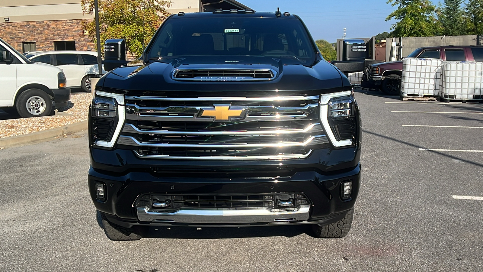 2025 Chevrolet Silverado 3500HD High Country 2