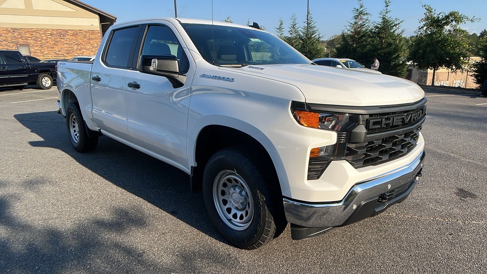 2025 Chevrolet Silverado 1500 Work Truck 4