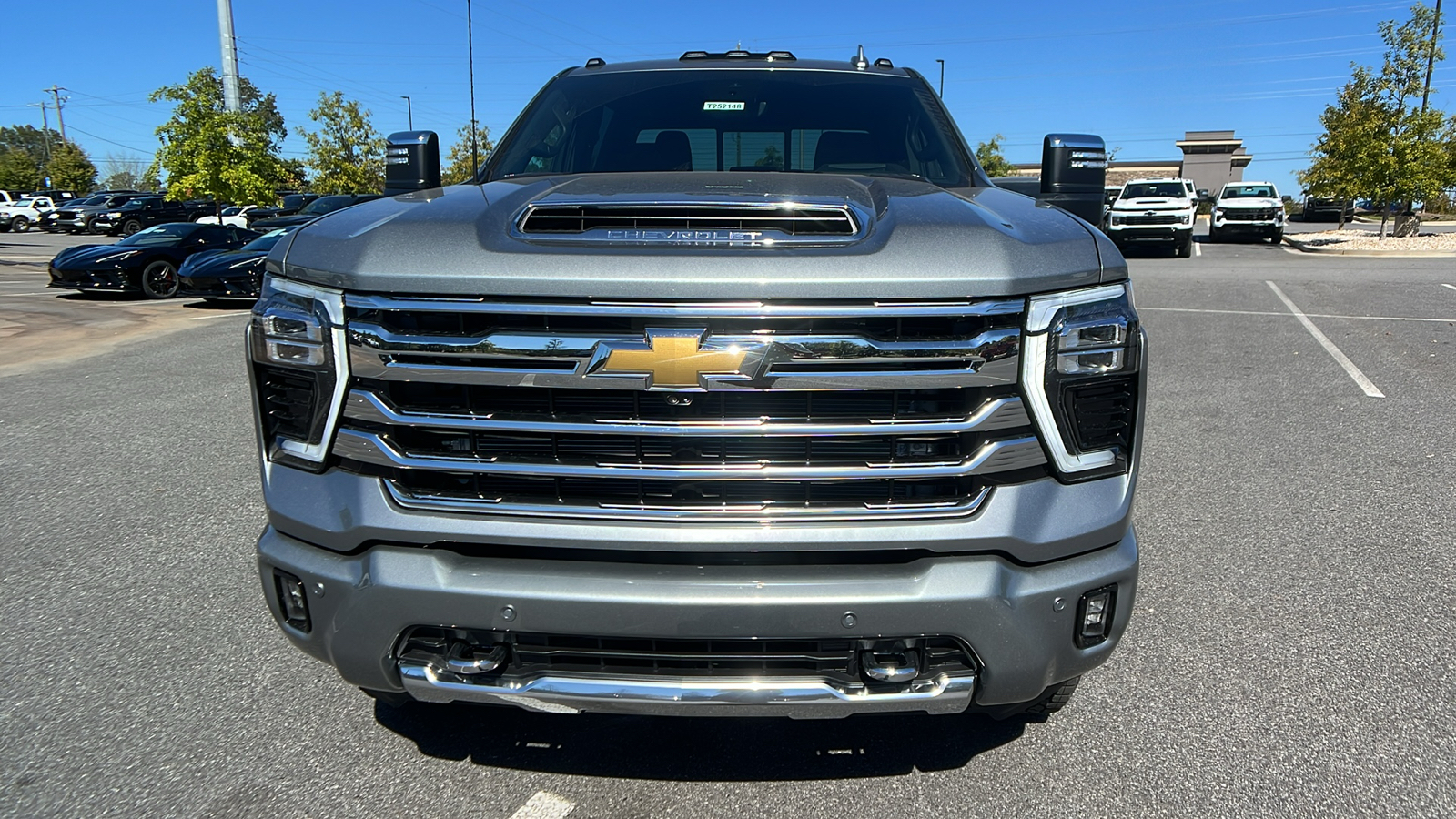 2025 Chevrolet Silverado 3500HD High Country 2