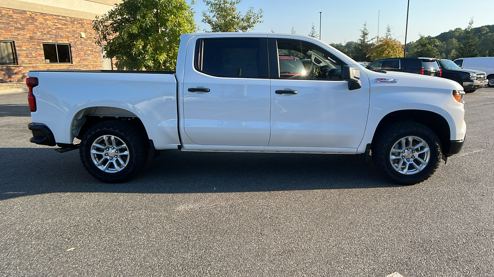 2025 Chevrolet Silverado 1500 Work Truck 5