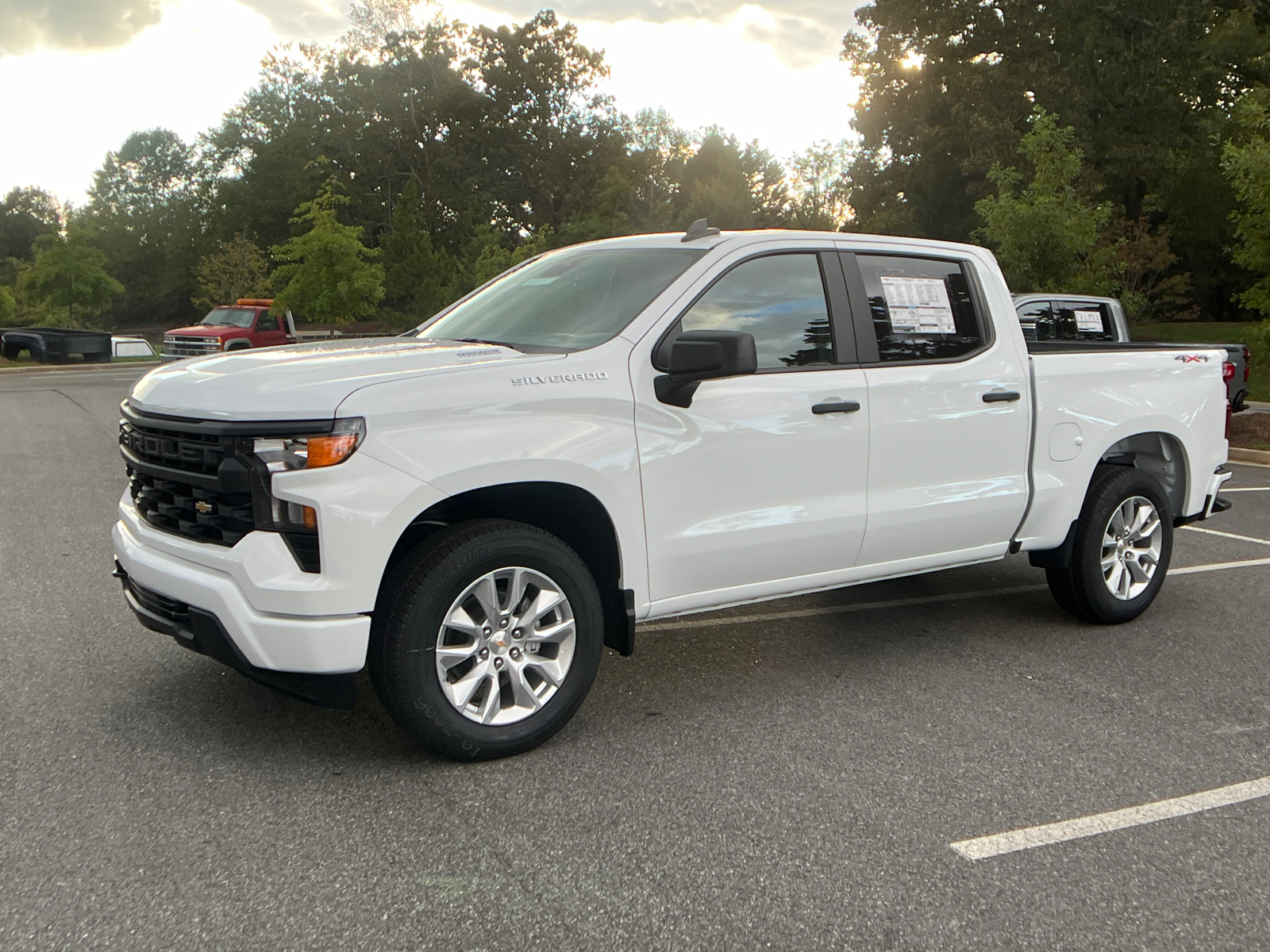 2025 Chevrolet Silverado 1500 Custom 1