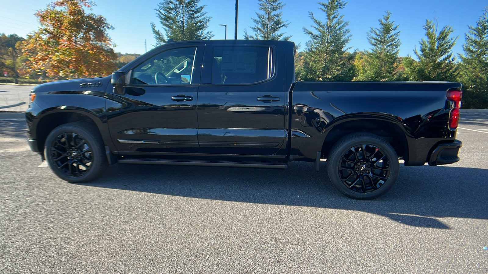 2025 Chevrolet Silverado 1500 High Country 9