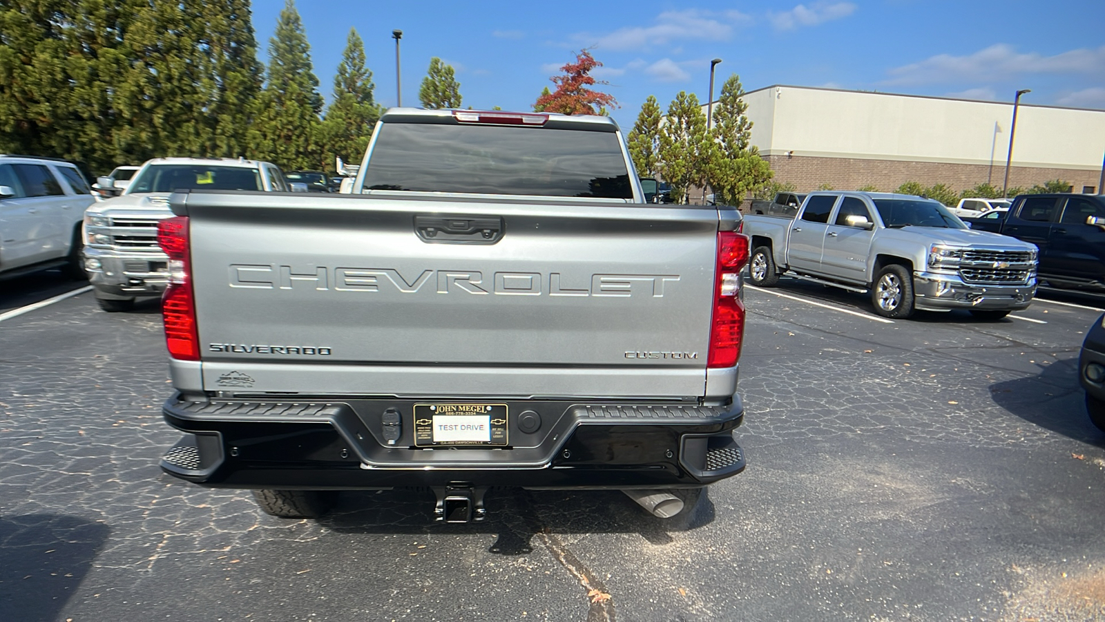 2025 Chevrolet Silverado 2500HD Custom 6