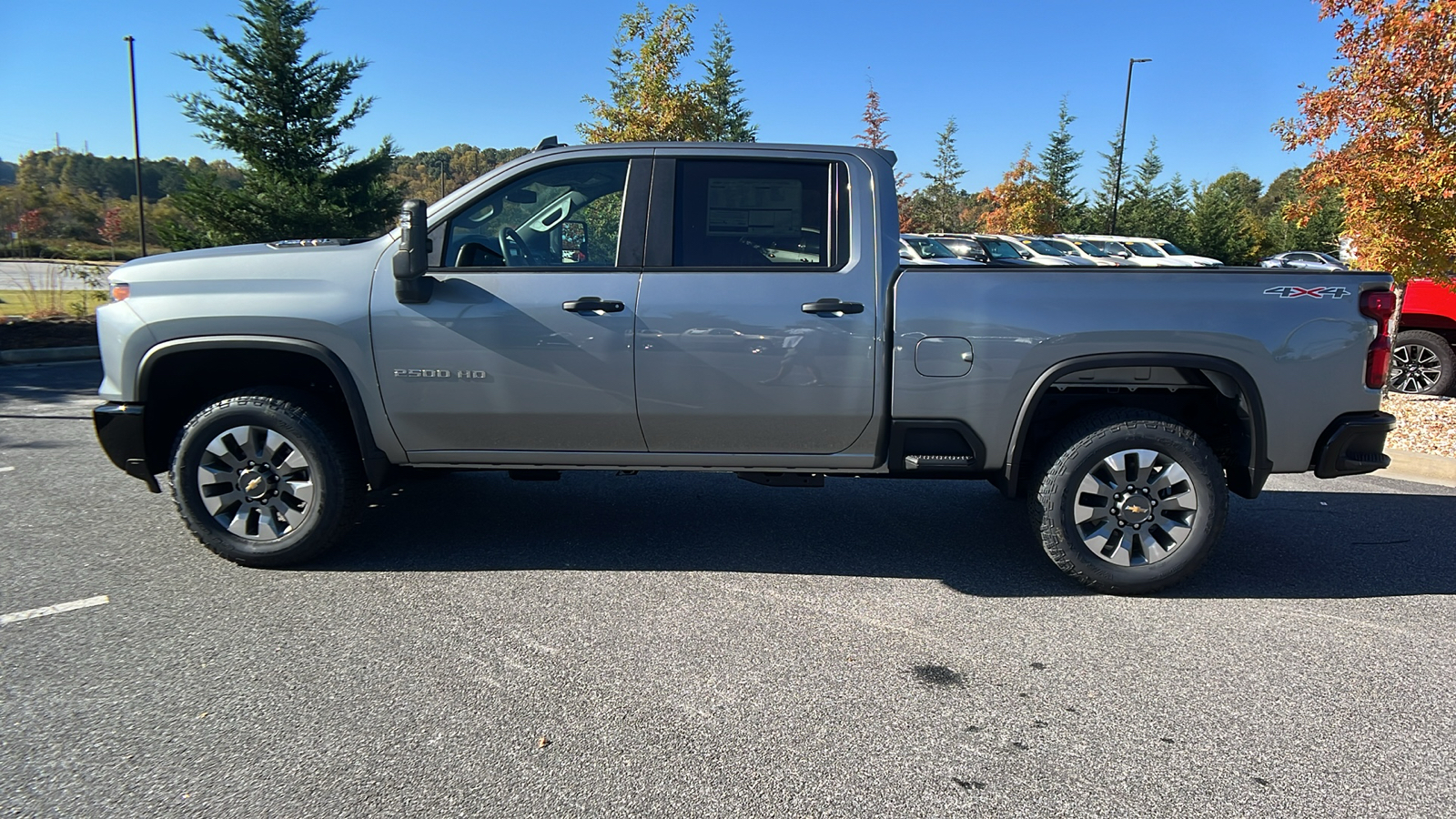 2025 Chevrolet Silverado 2500HD Custom 8