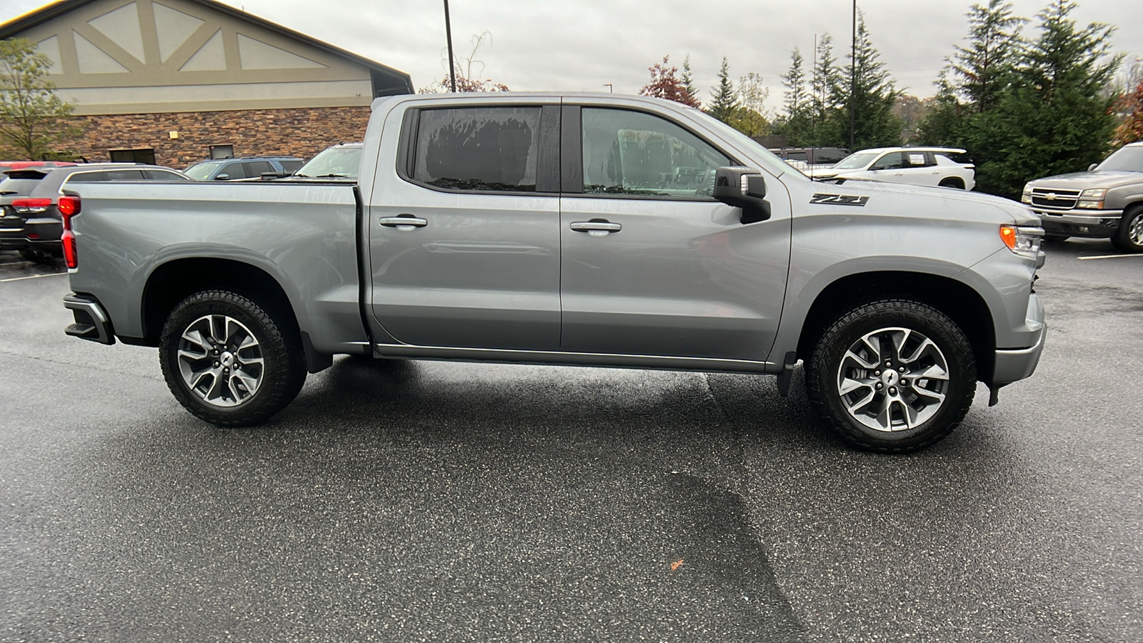 2025 Chevrolet Silverado 1500 RST 5