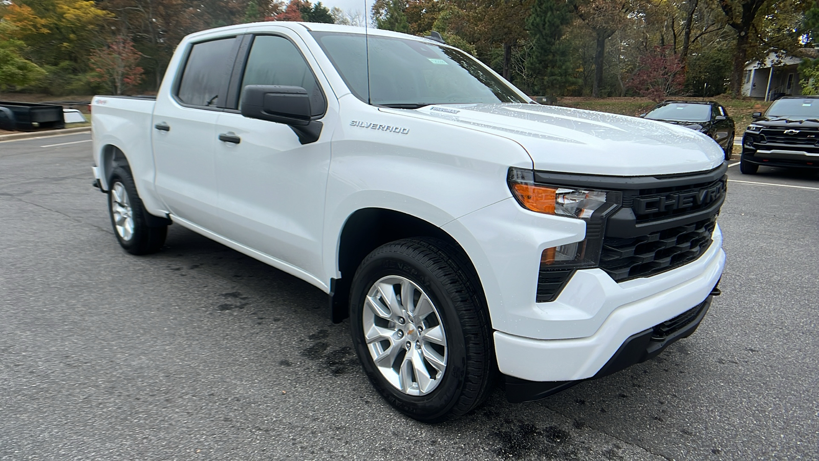 2025 Chevrolet Silverado 1500 Custom 4