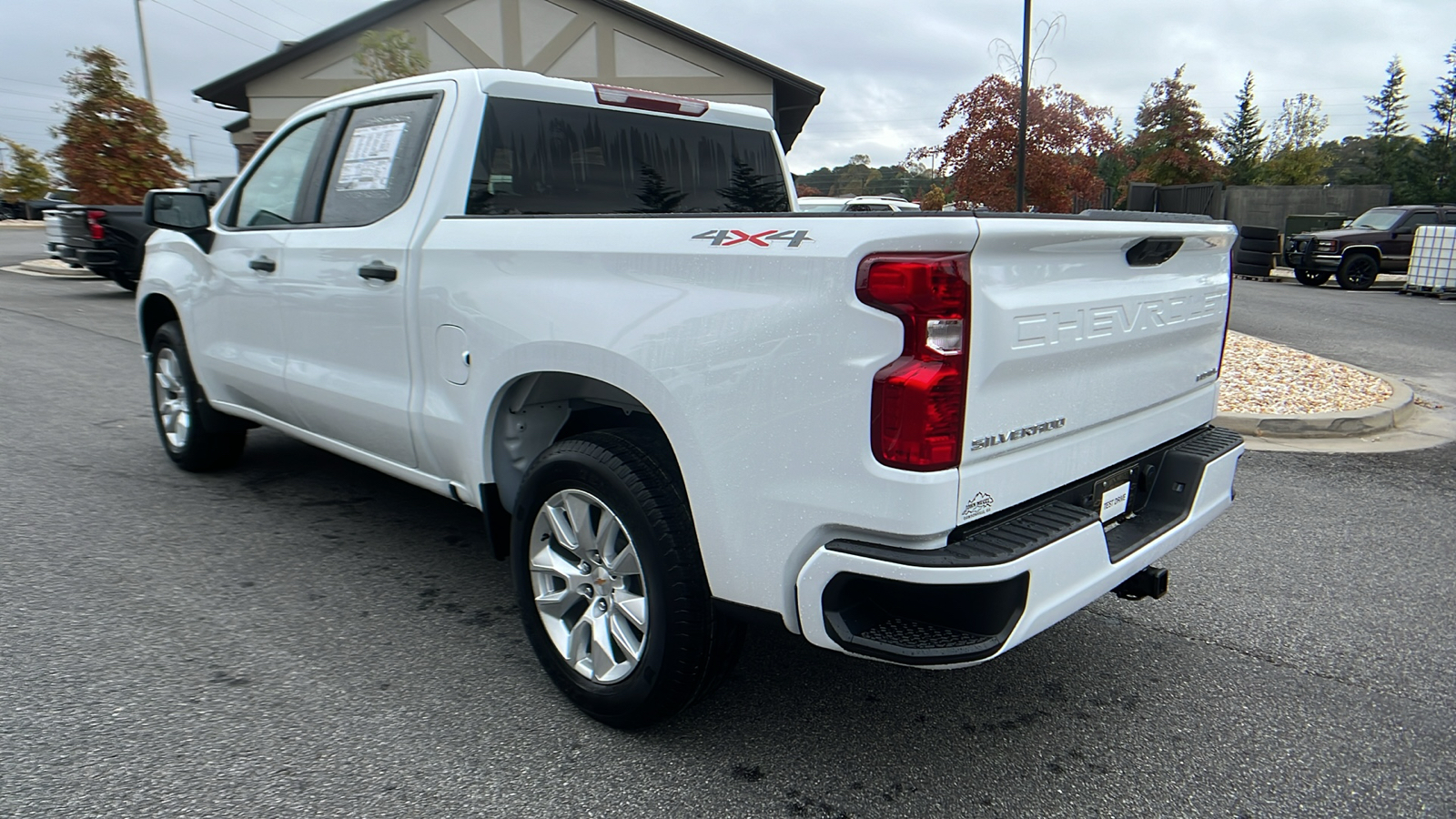 2025 Chevrolet Silverado 1500 Custom 8