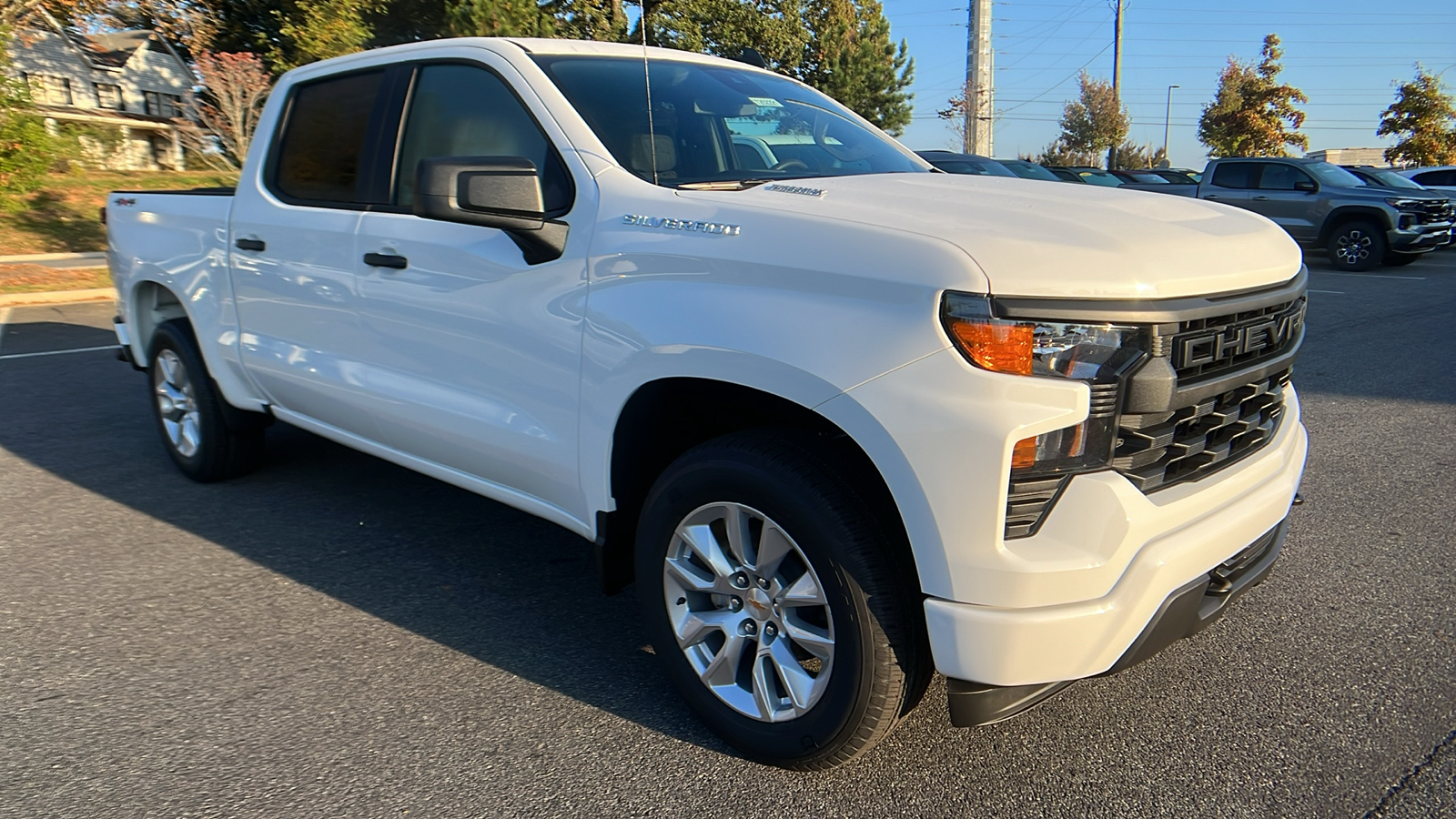 2025 Chevrolet Silverado 1500 Custom 4