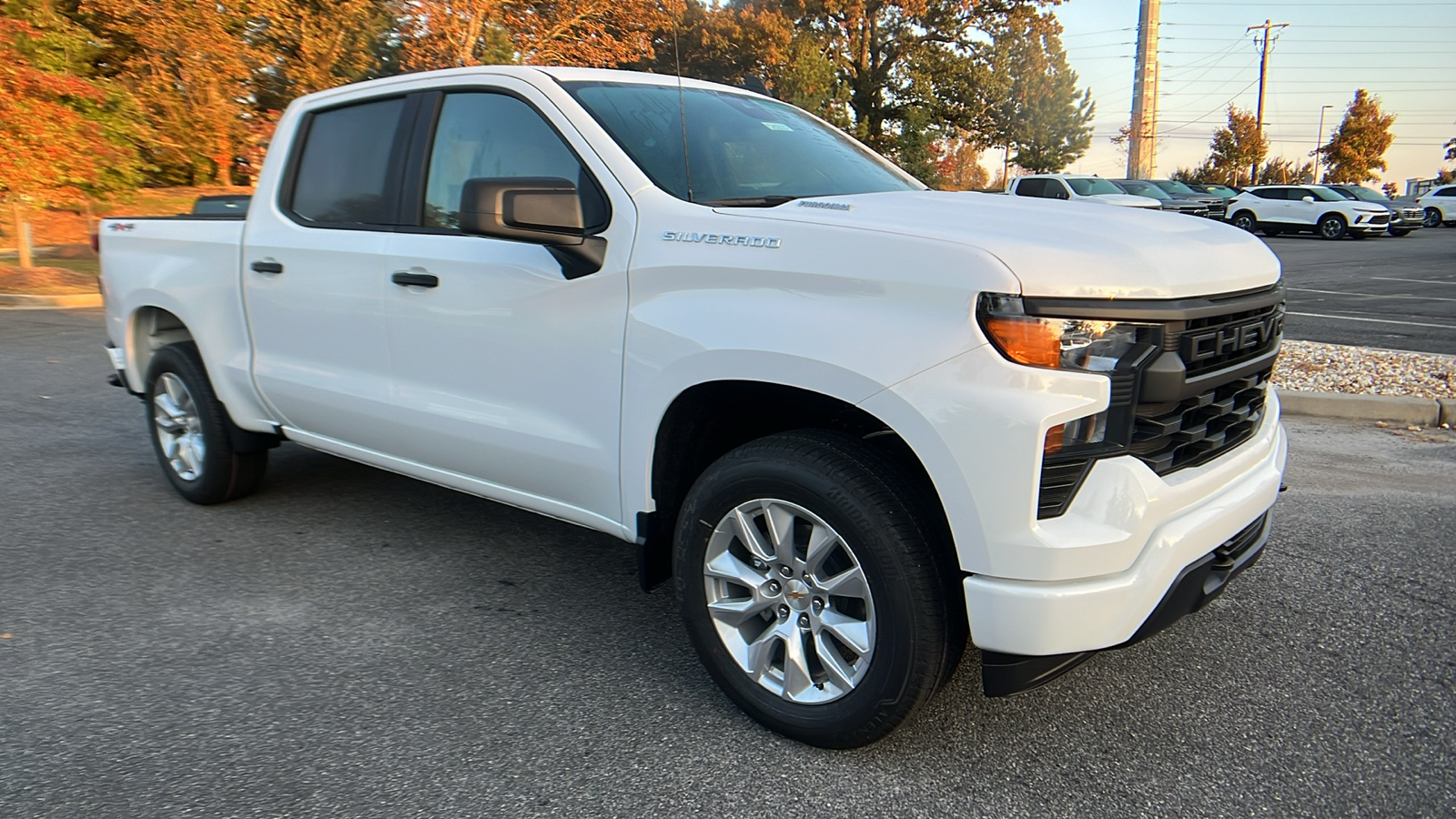 2025 Chevrolet Silverado 1500 Custom 4