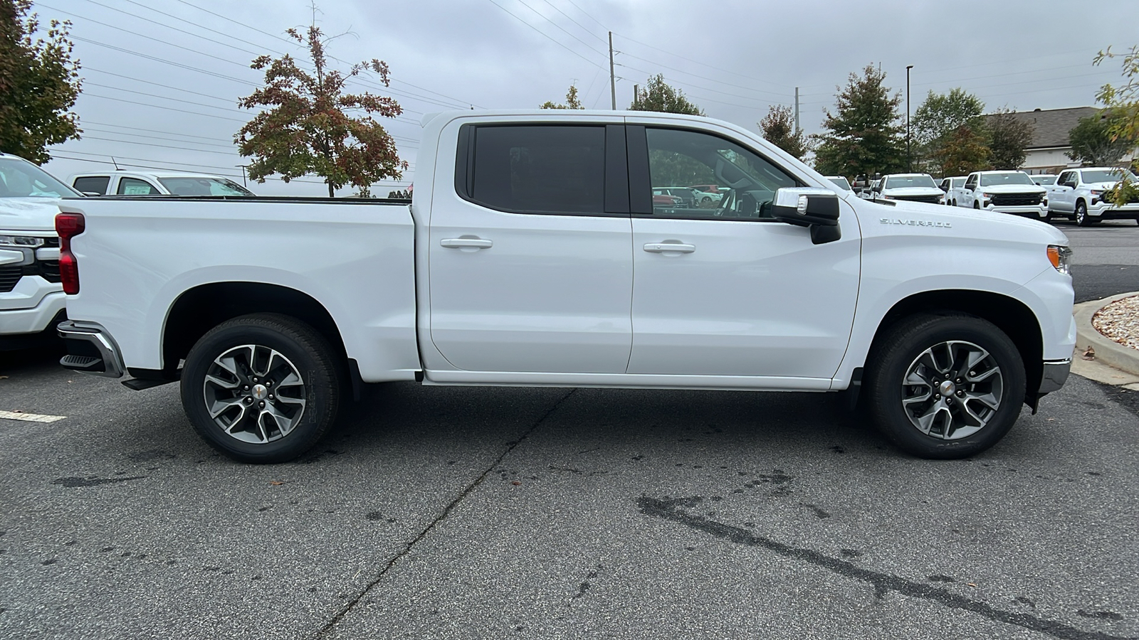 2025 Chevrolet Silverado 1500 LT 5