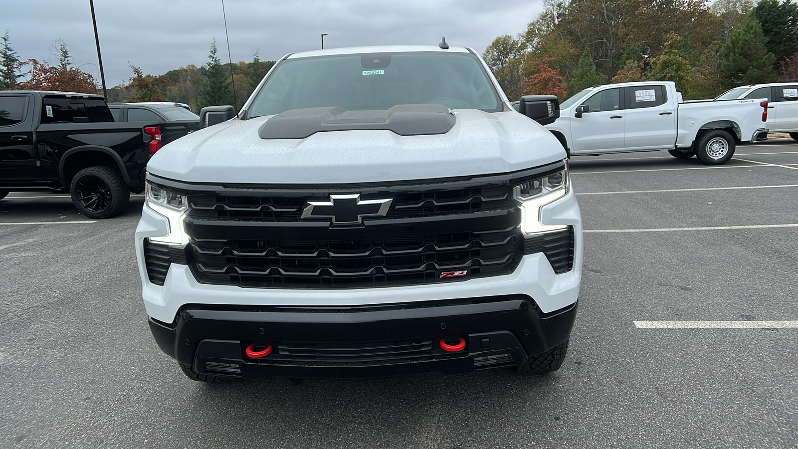 2025 Chevrolet Silverado 1500 LT Trail Boss 3