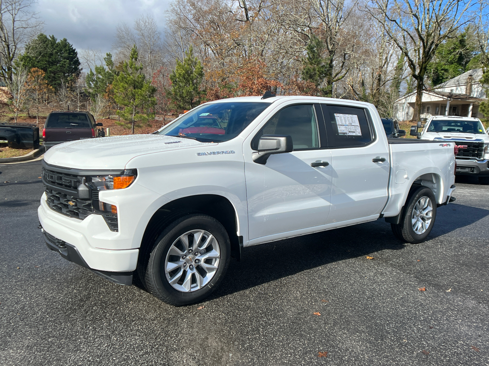 2025 Chevrolet Silverado 1500 Custom 1