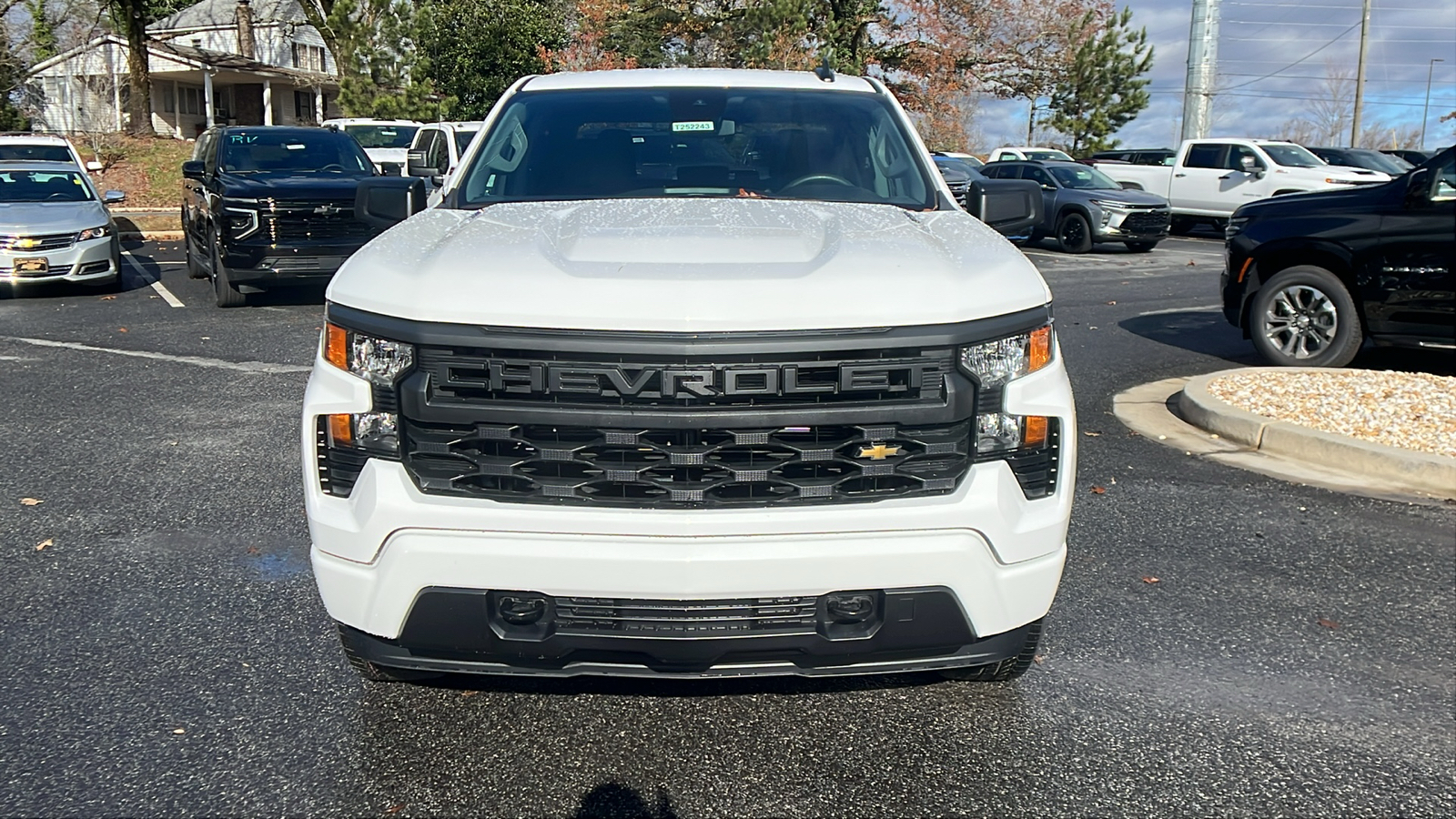 2025 Chevrolet Silverado 1500 Custom 2