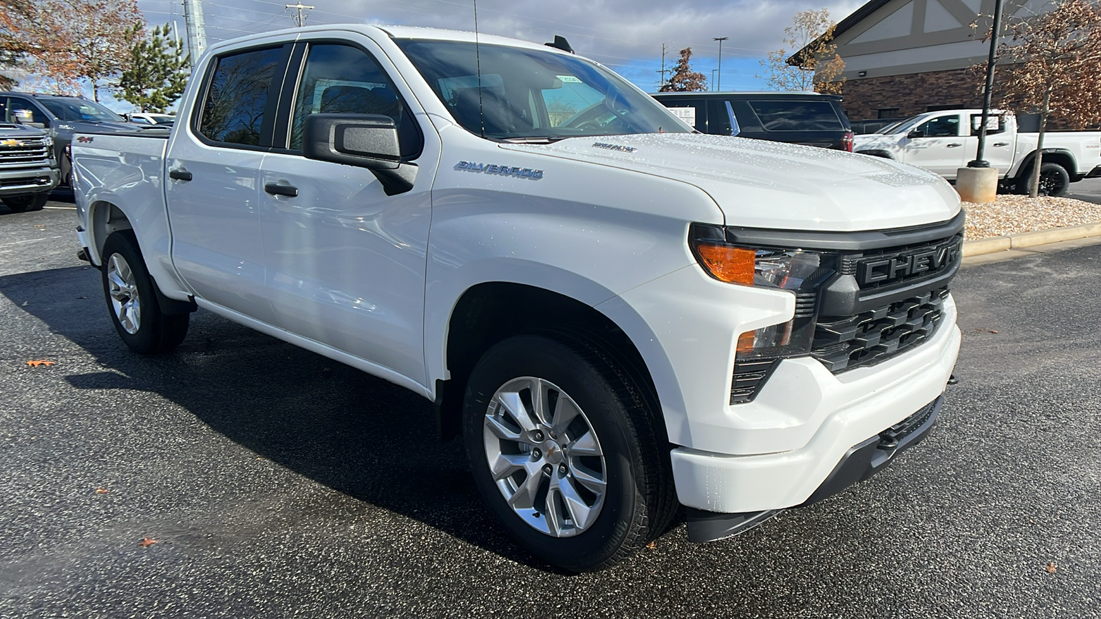 2025 Chevrolet Silverado 1500 Custom 3